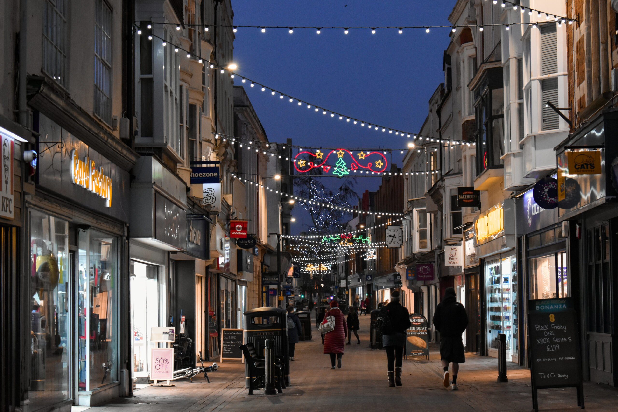 Weymouth town centre's Christmas lighting for 2022 Weymouth Town